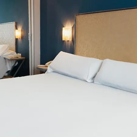 Apartamentos Vértice Sevilla Aljarafe-2